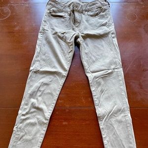 American Eagle Khaki Jeggings Size 4